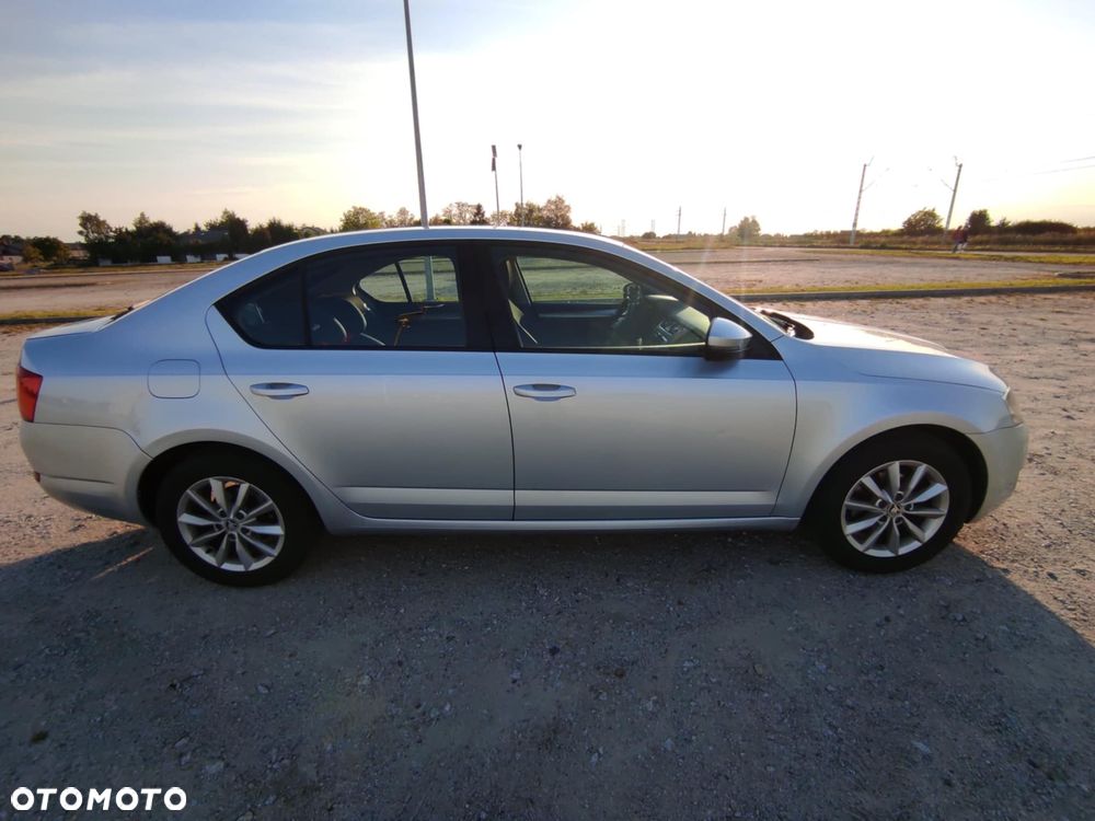 Skoda Octavia 1.6 TDI Edition - 4
