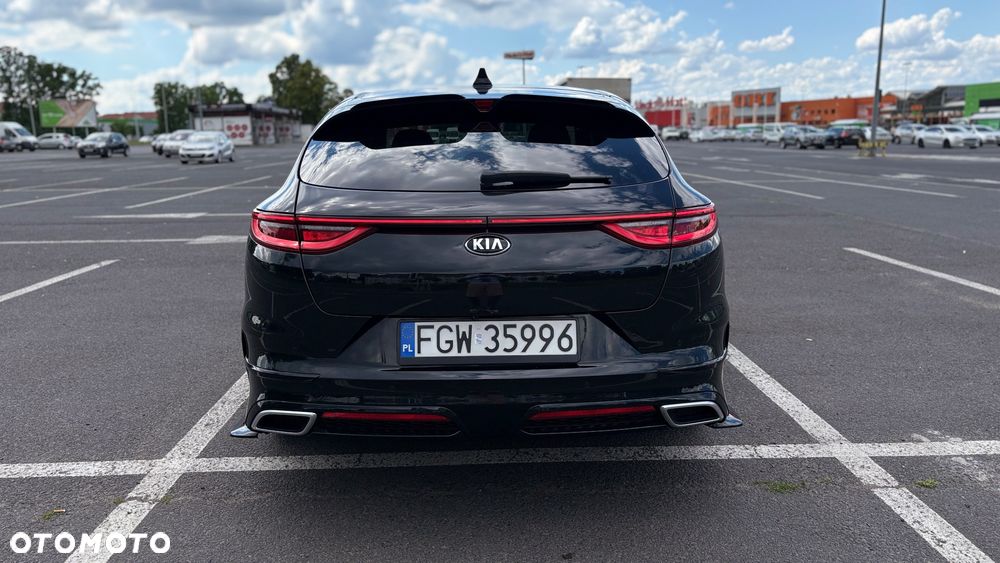 Kia ProCeed - 11