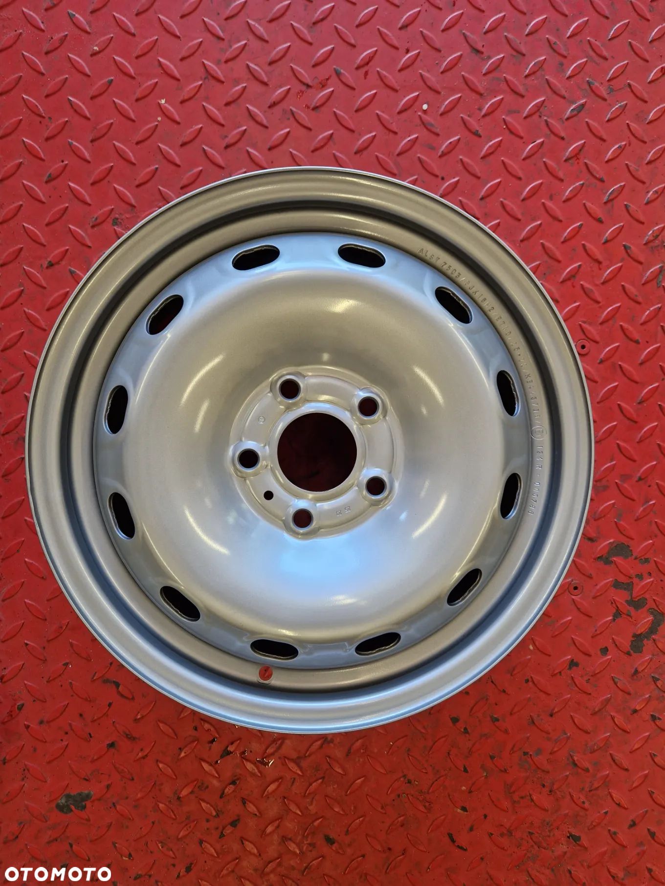 Komplet felg stalowych 6Jx16, 5x114,3 piasta 66 ET50, nowe - 1