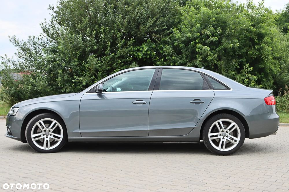 Audi A4 - 1