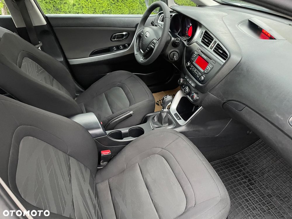 Kia Ceed 1.6 GDI Business Line - 14