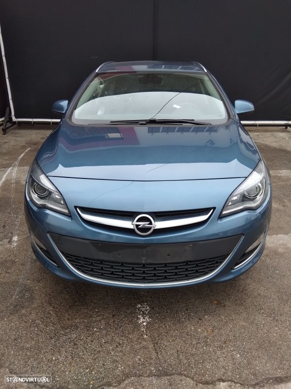 Para Peças Opel Astra J Três Volumes - 1