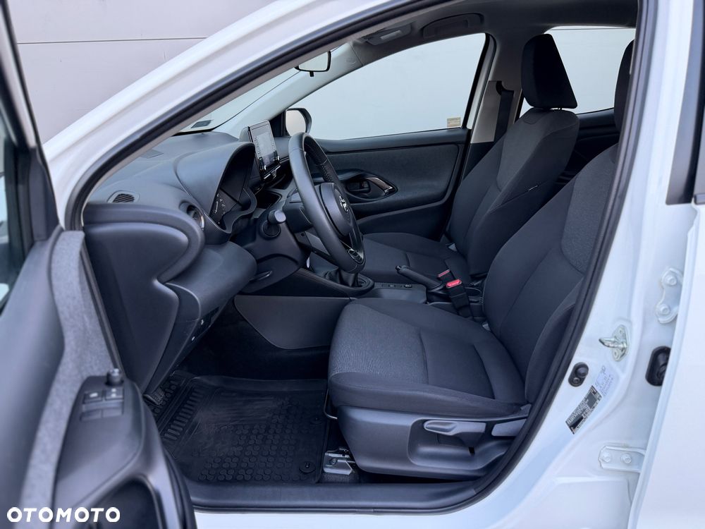 Toyota Yaris 1.0 Comfort - 35