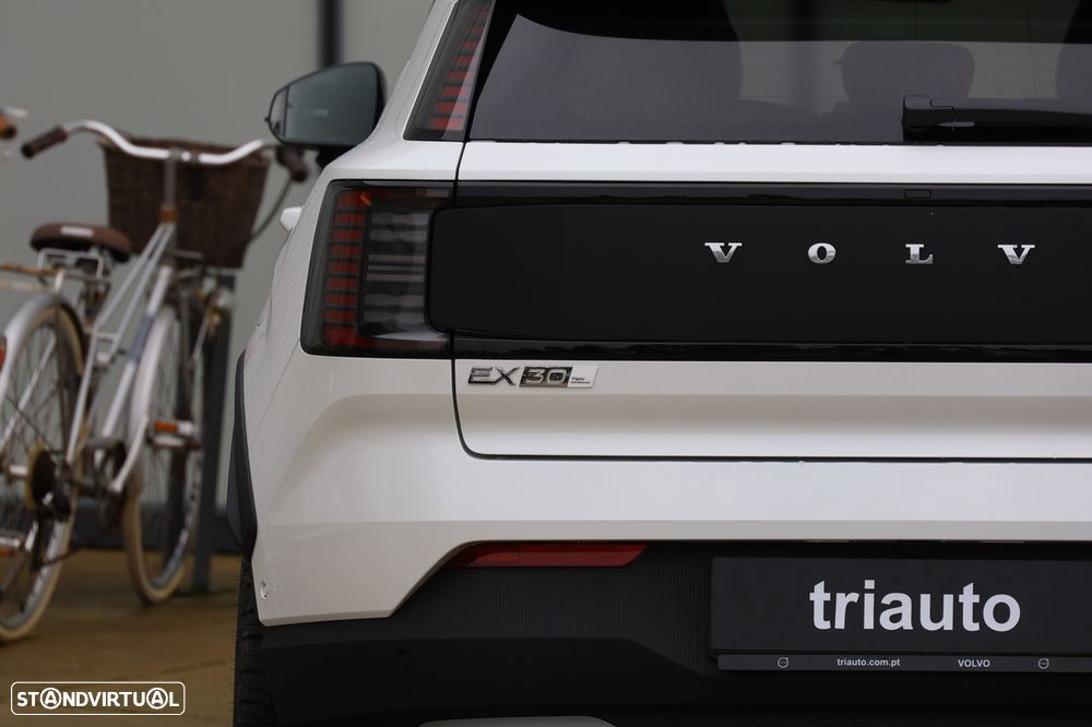 Volvo EX30 Cross Country 69 kWh Twin Motor Ultra - 22