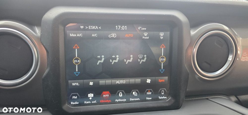 Jeep Wrangler - 23