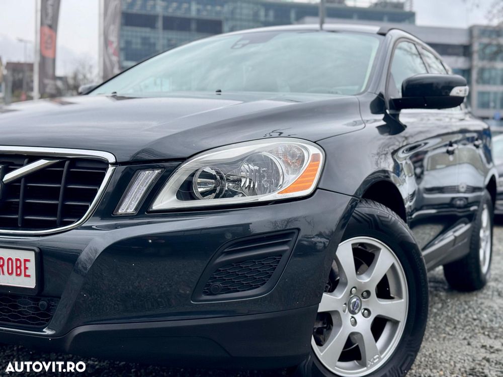 Volvo XC 60 D5 AWD Aut. Momentum - 14