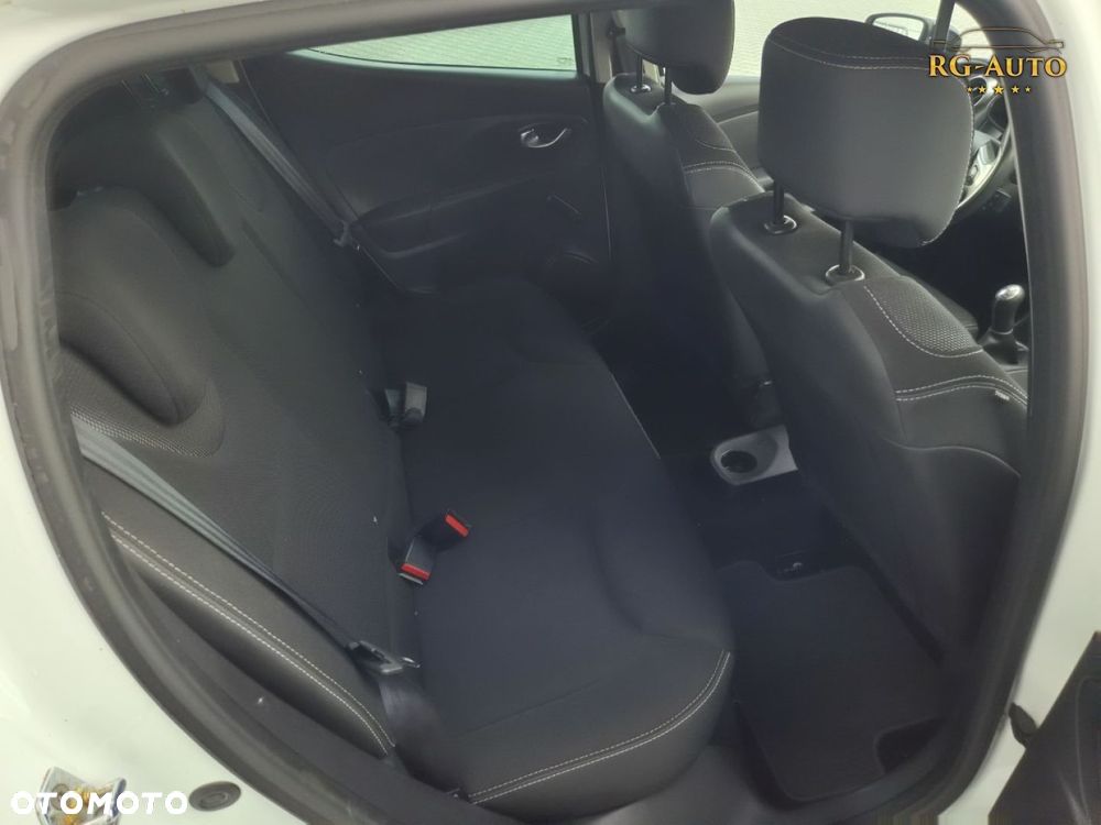 Renault Clio - 21