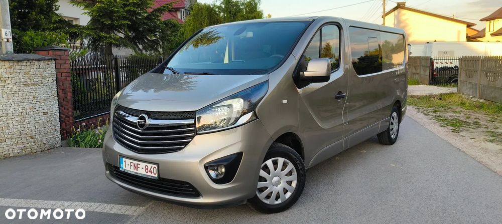 Opel Vivaro L2H1 2,9t Elegance Premium - 2