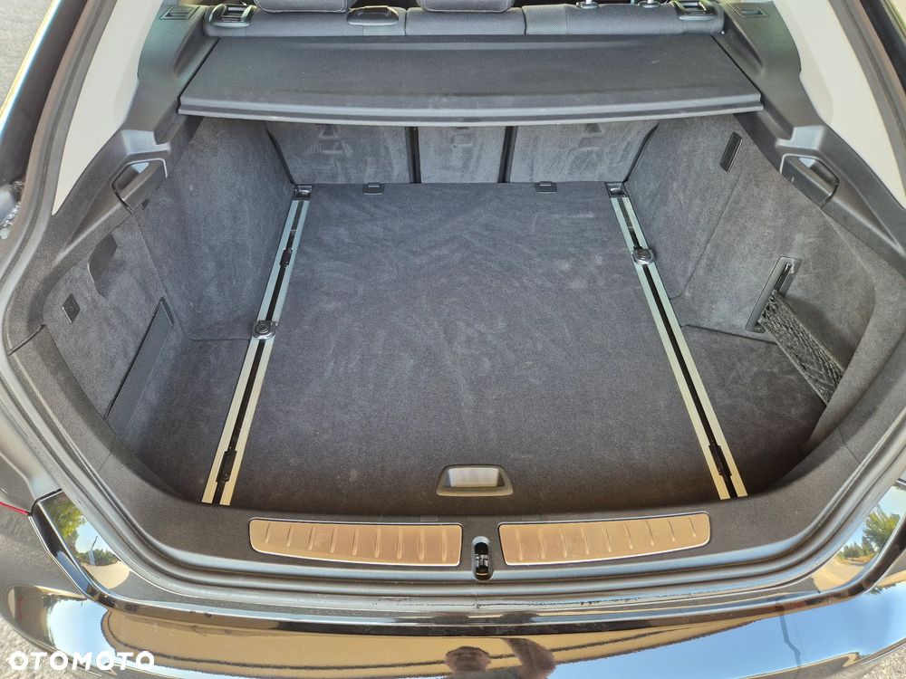 BMW Seria 3 320i GPF xDrive - 16
