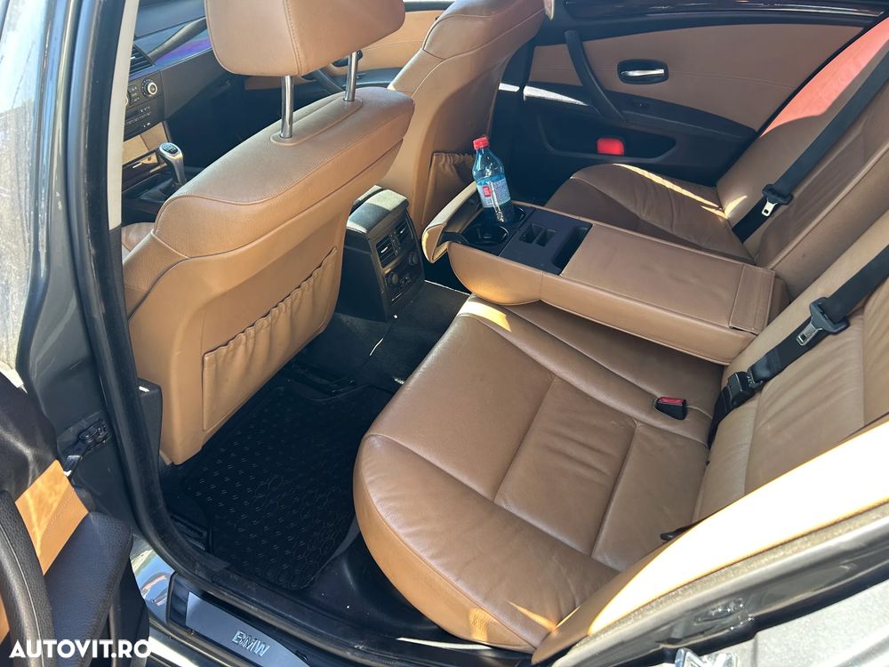 BMW Seria 5 520d - 15