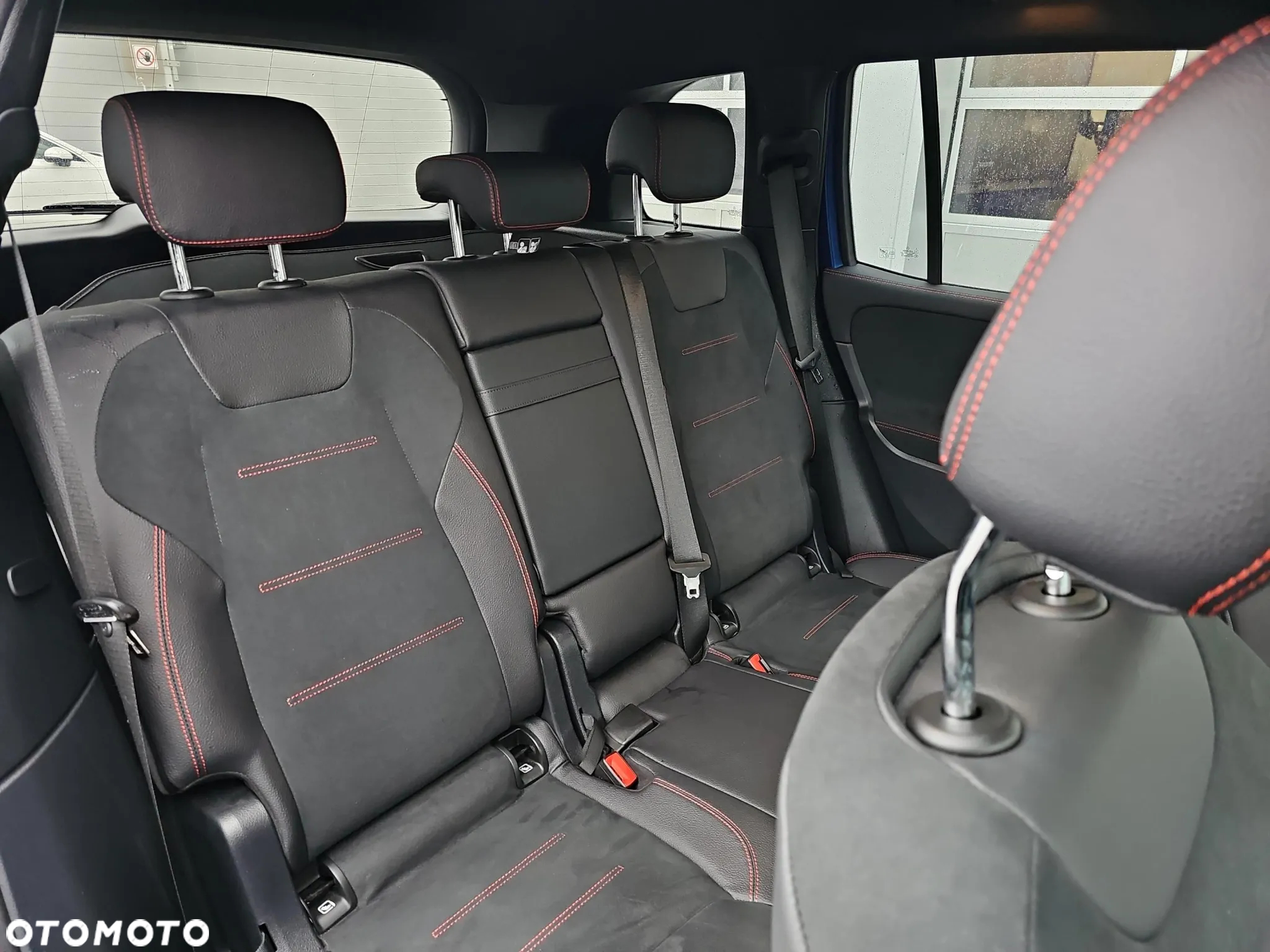 Mercedes-Benz GLB 200 7G-DCT AMG Line - 11