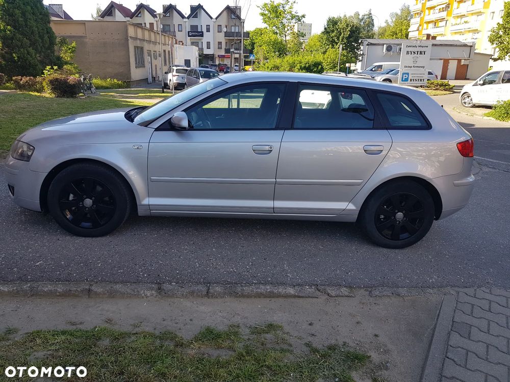 Audi A3 Sportback - 2