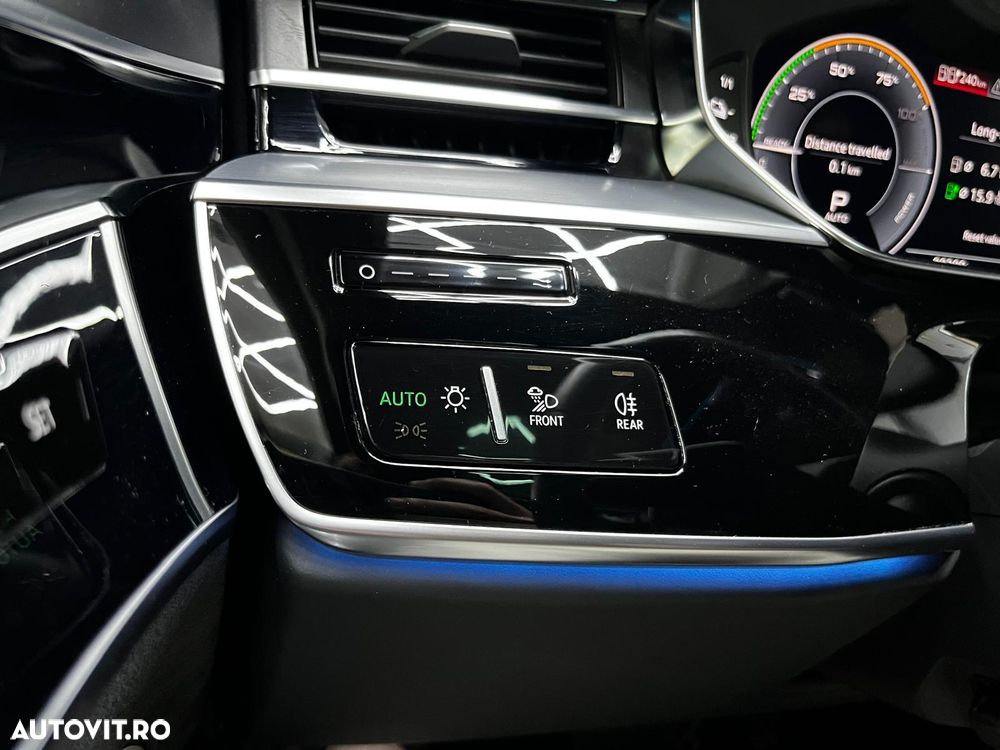 AUDI A8 2021 — imagine 14