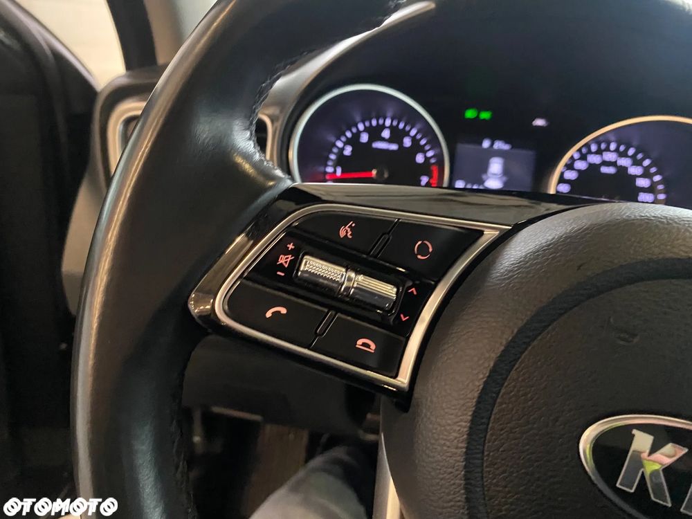 Kia Ceed 1.5 T-GDI M - 11