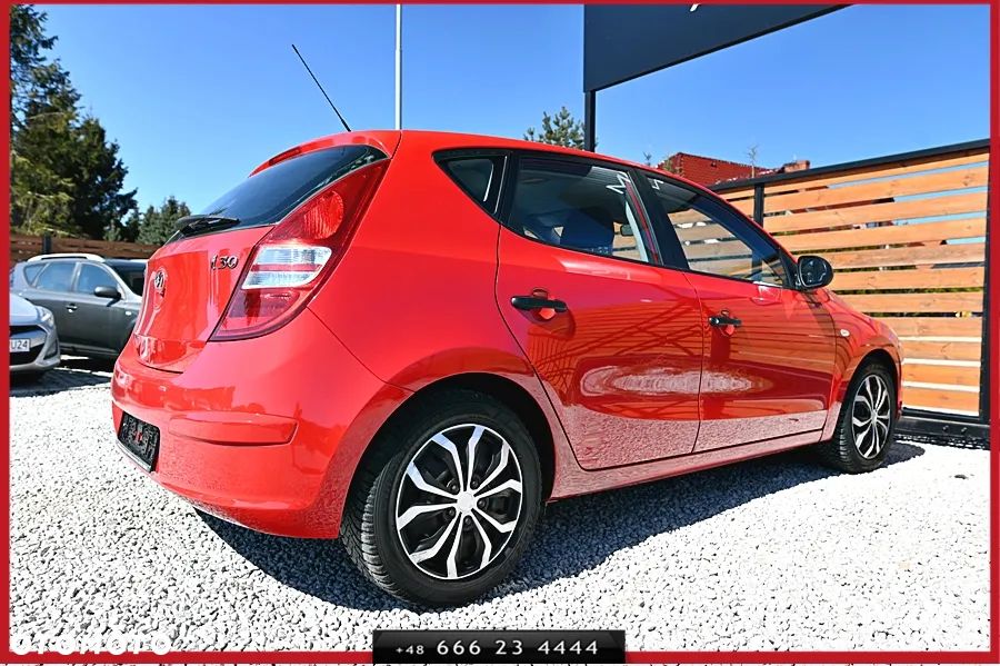 Hyundai i30 1.4 Blue Comfort - 12