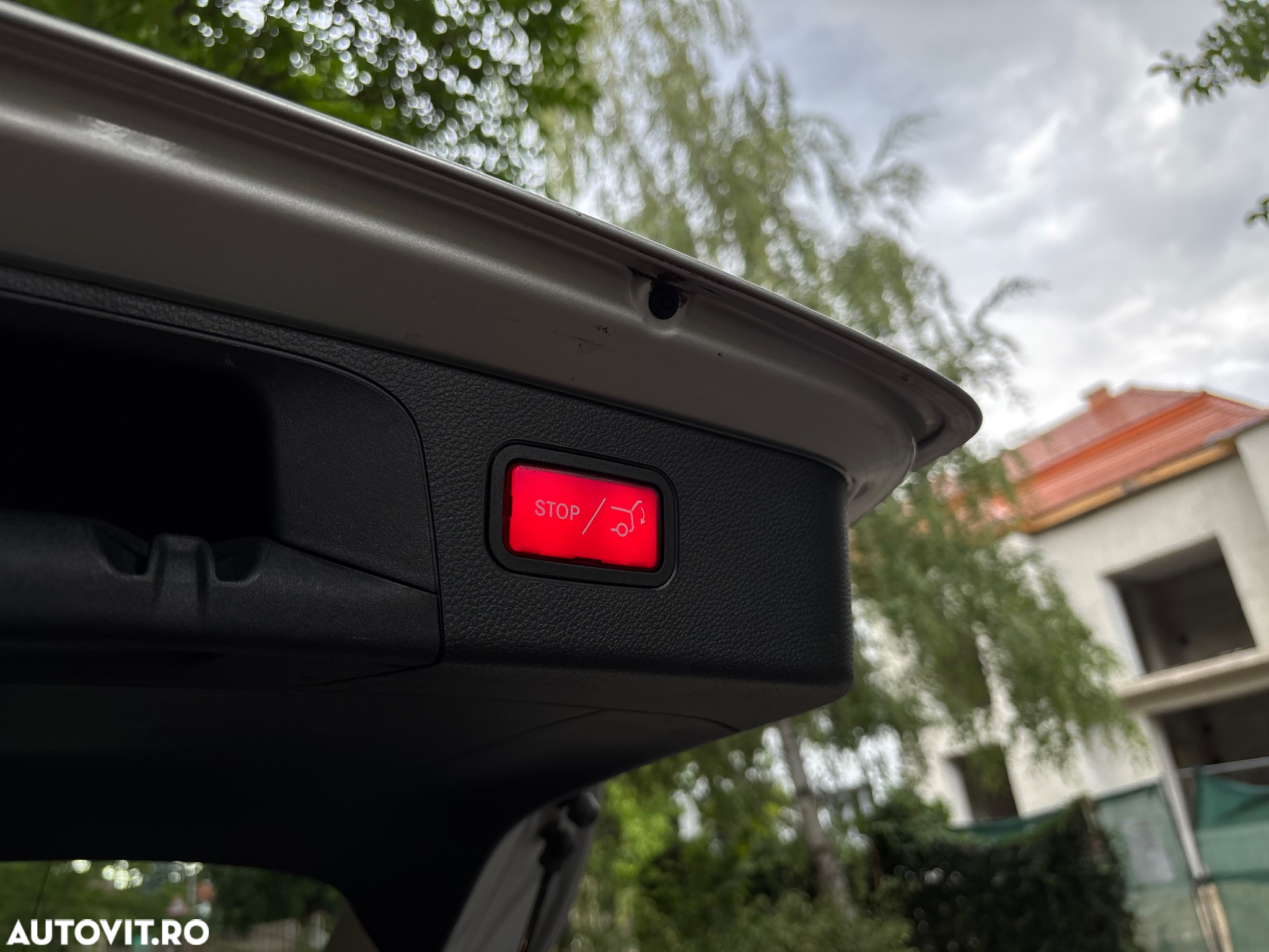 Mercedes-Benz GLC 300 e 4MATIC - 16