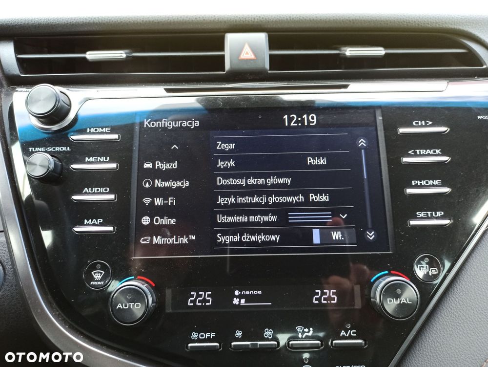 Toyota Camry - 21