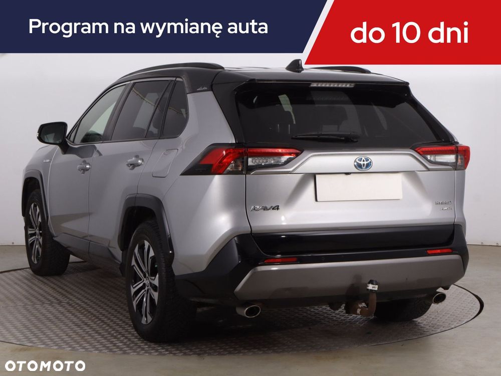Toyota RAV4 - 6