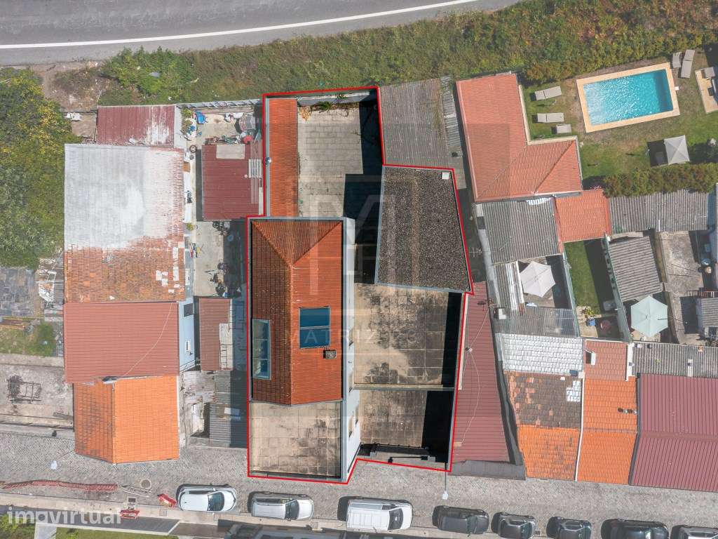 MORADIA T4+1 | 2 TERRAÇOS | LOGRADOURO | GARAGEM | PORTO - Grande imagem: 4/60