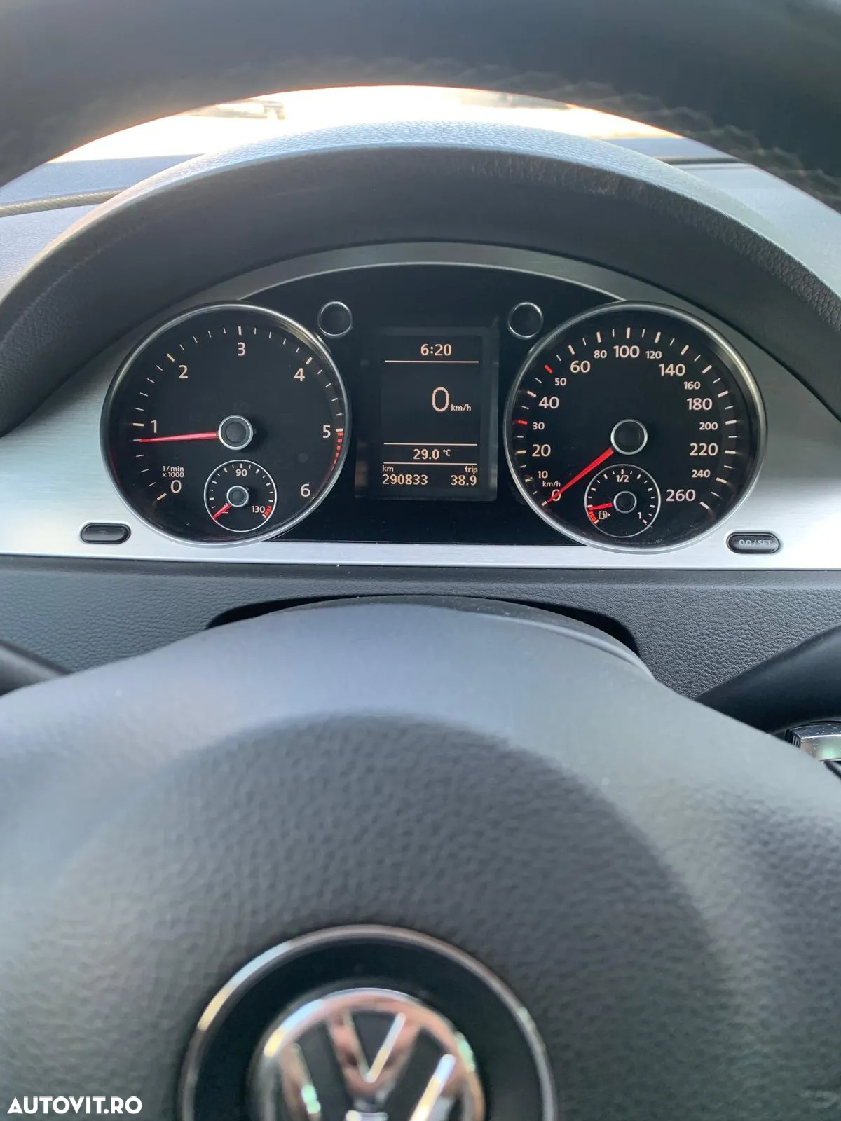 Volkswagen Passat Variant 2.0 TDI Blue TDI Highline - 10