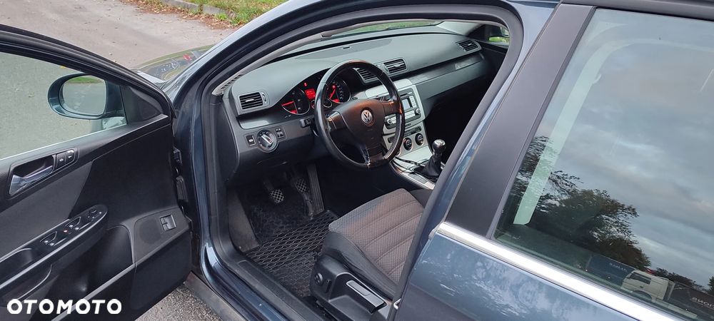 Volkswagen Passat 2.0 TDI Sportline - 6