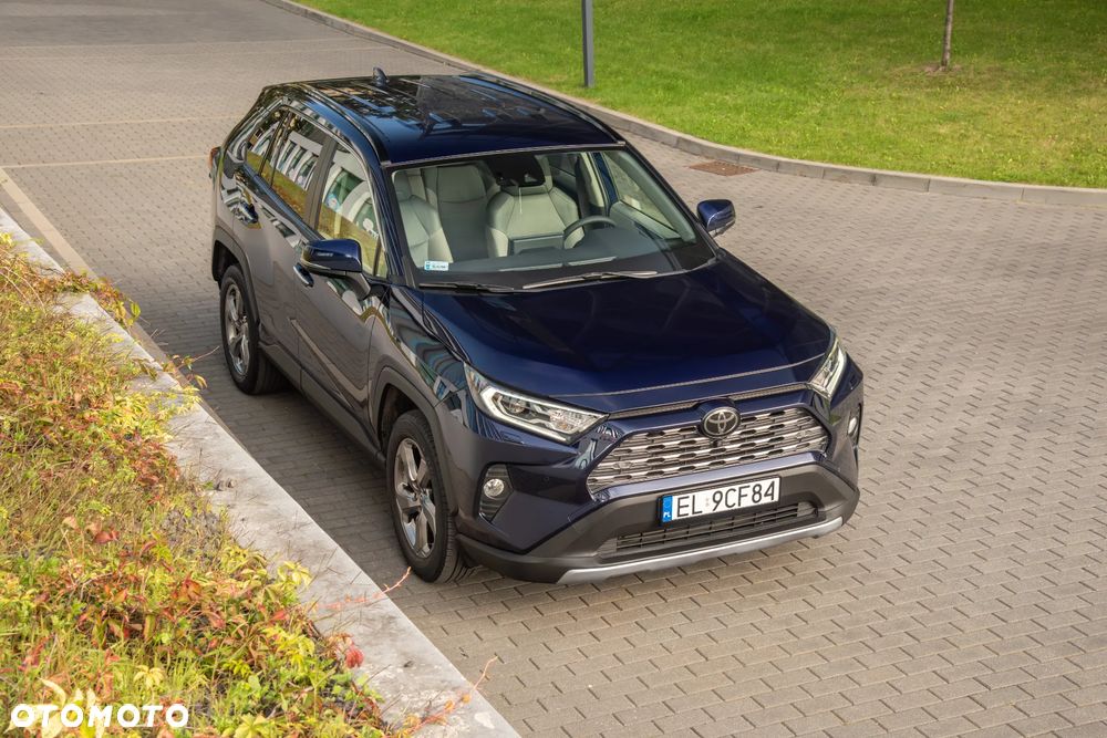 Toyota RAV4 - 5