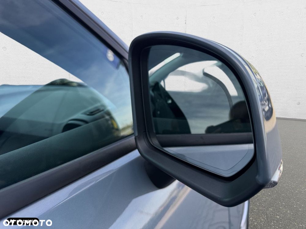 Volvo XC 40 - 21