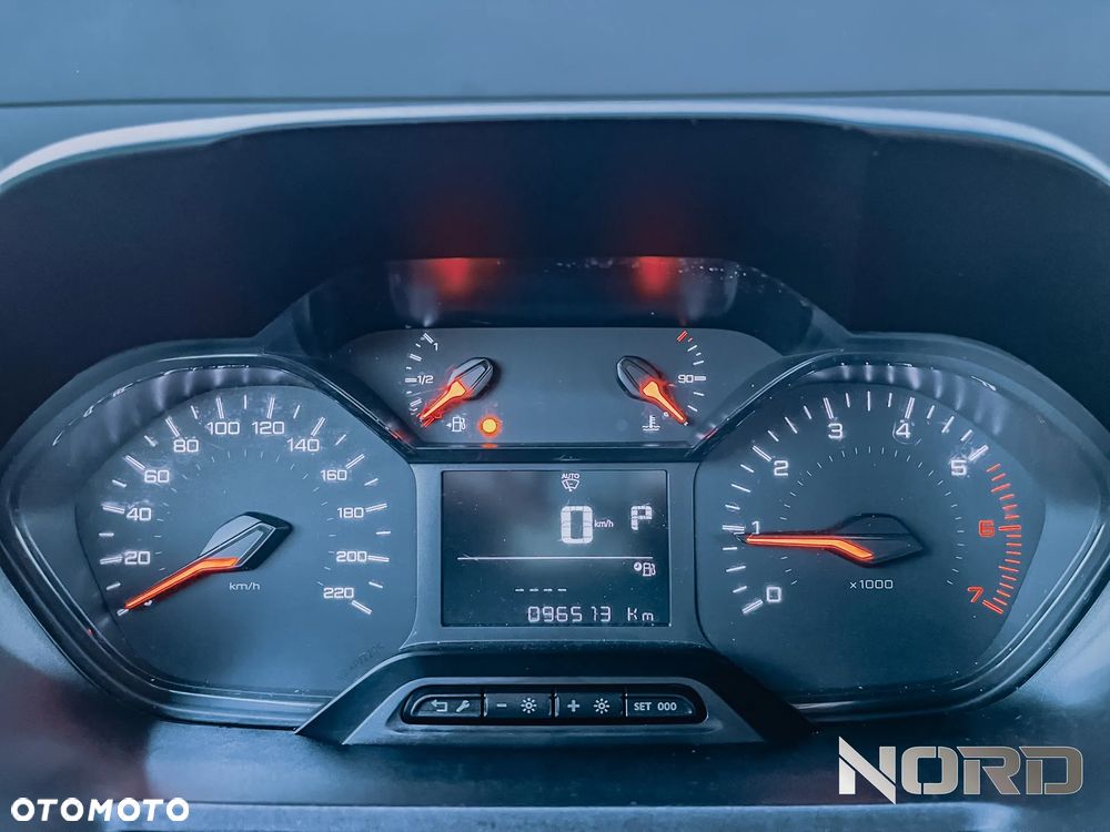 Peugeot Partner Long Premium - 27