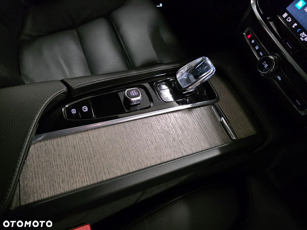Volvo V90 B5 D AWD Geartronic Inscription - 19