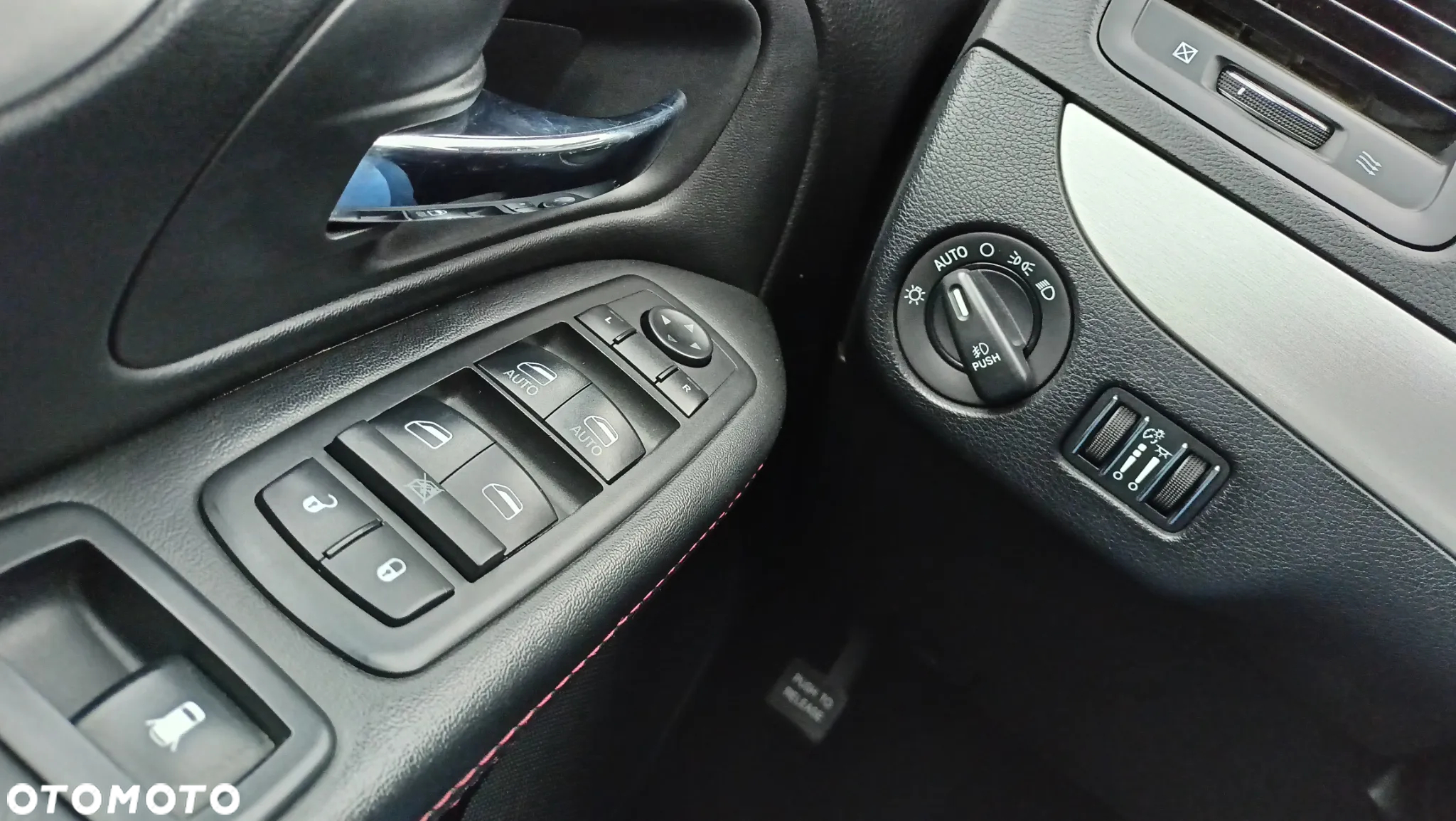 Dodge Grand Caravan - 20