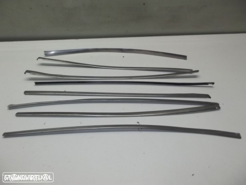 datsun 1200 frisos das portas a volta dos vidros - 2