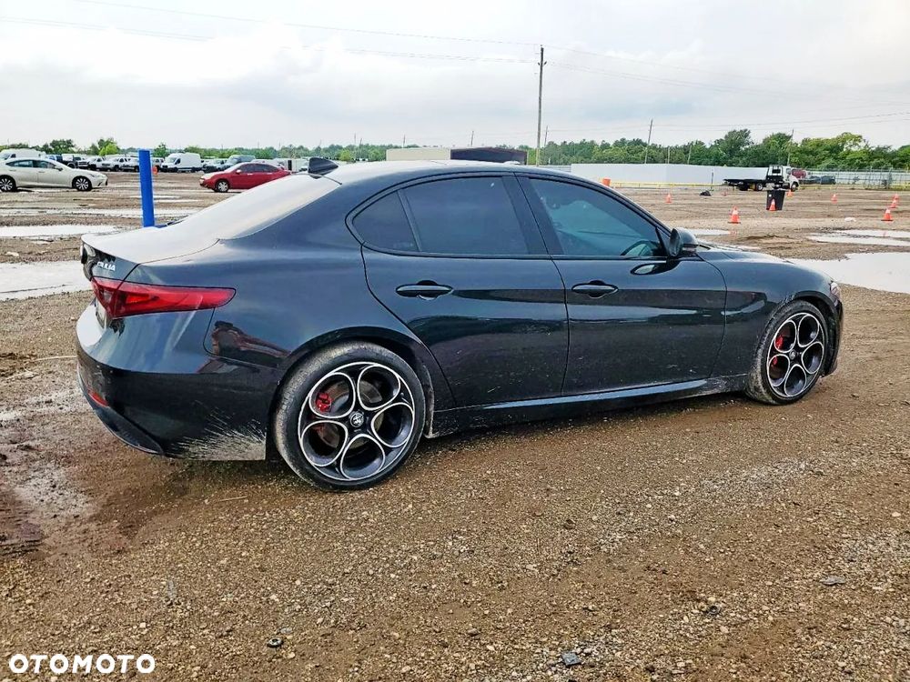 Alfa Romeo Giulia - 3