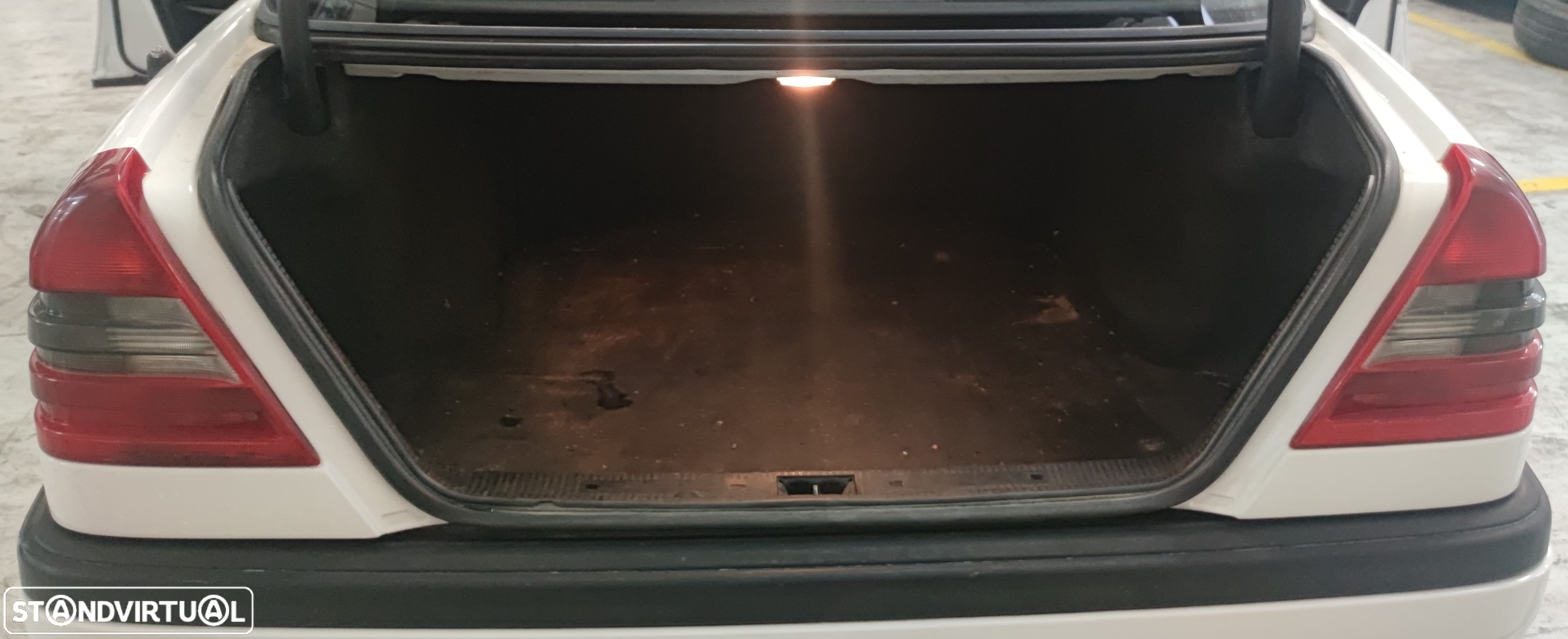 MERCEDES C220 PARA PEÇAS - 17