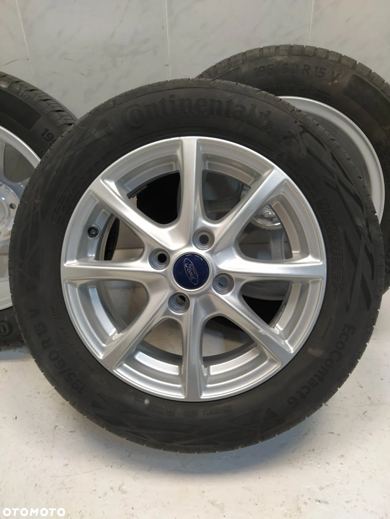 FORD FIESTA MK6 MK7 MK8 B-MAX 6X15 ORYGINALNE FELGI ALUMINIOWE R15 ET45 4X108 OPONY CONTINENTAL 195/60 KOŁA - 16