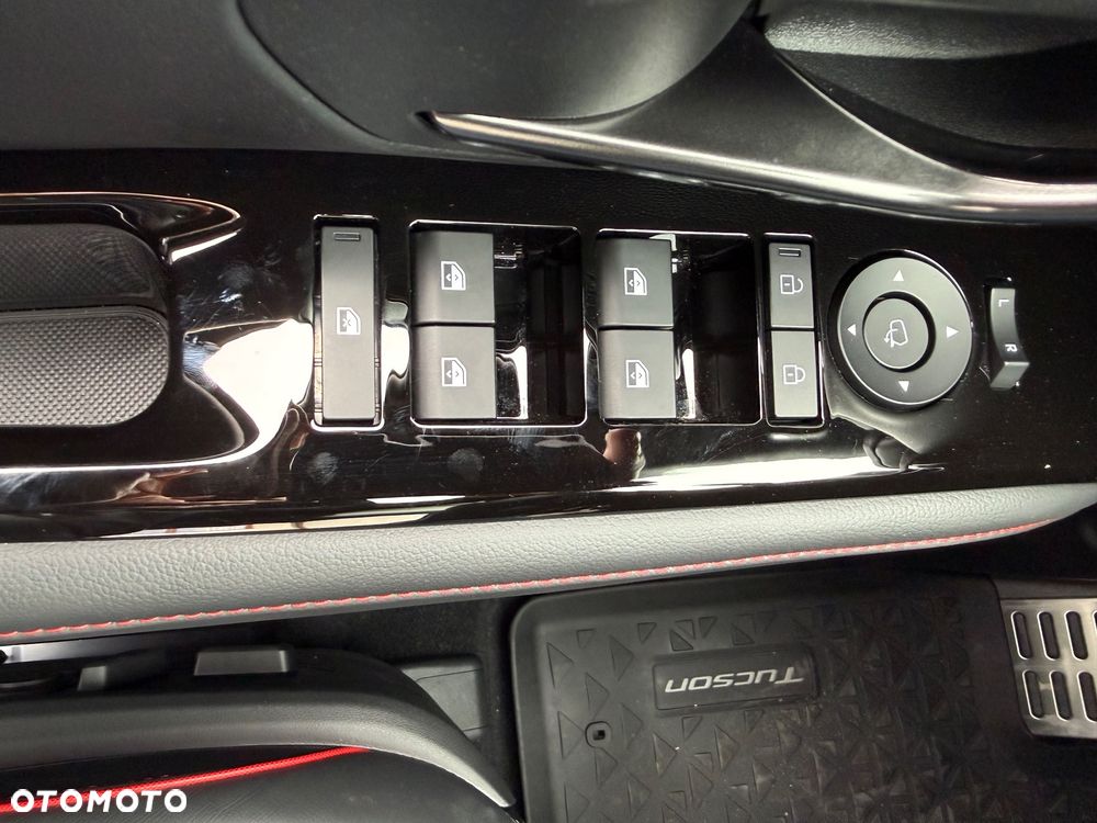 Hyundai Tucson 1.6 T-GDi HEV N-Line 2WD - 29