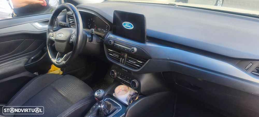 Ford Focus 1.5 TDCi EcoBlue Active - 7