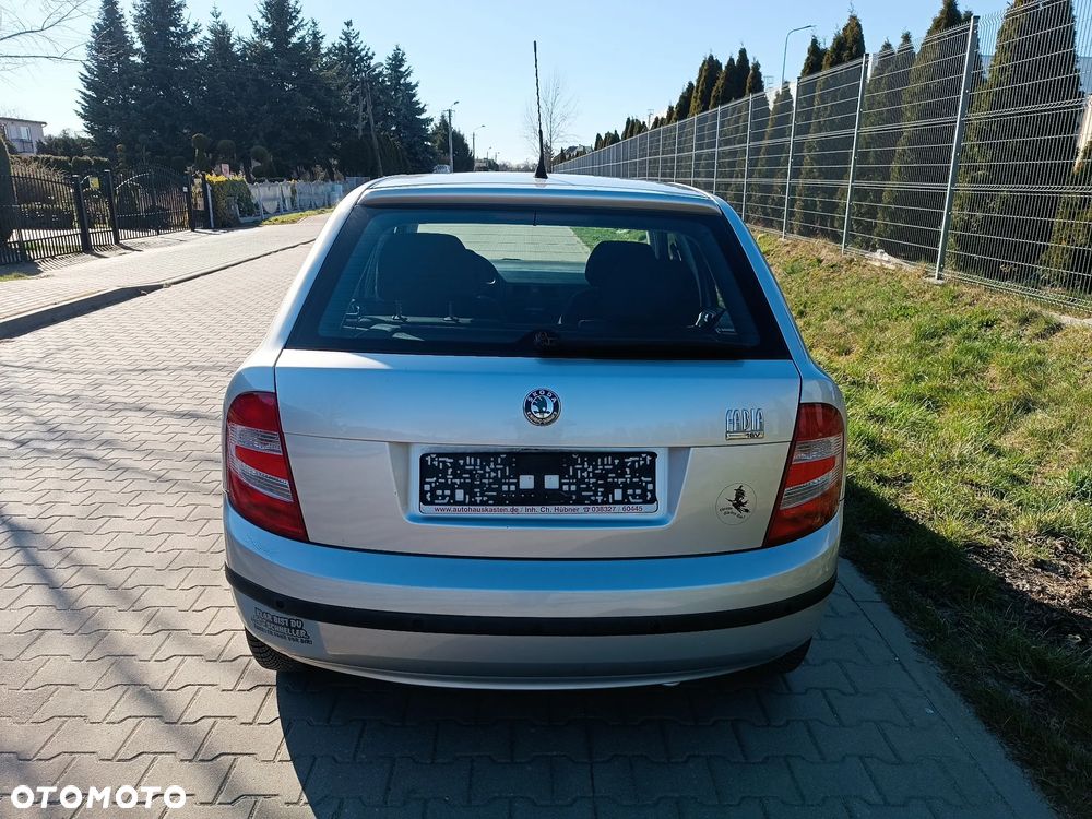 Skoda Fabia 1.4 16V Cool Edition - 11