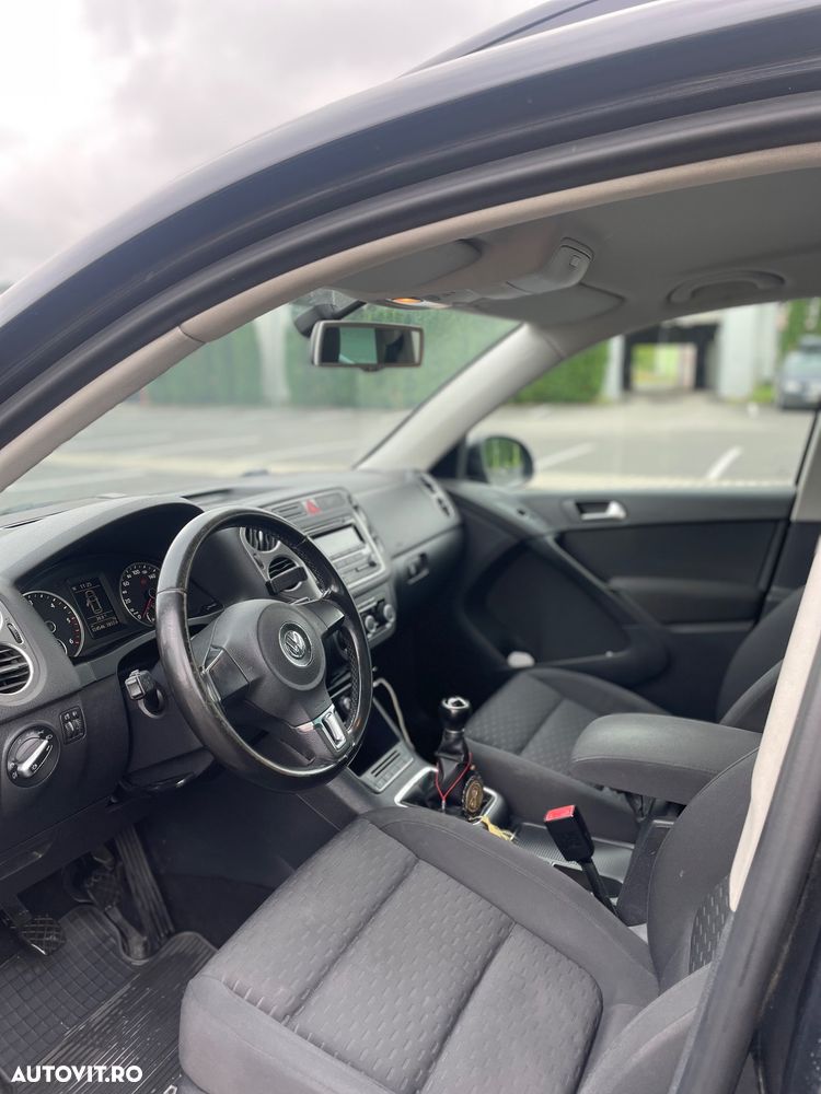 Volkswagen Tiguan 2.0 TDI 4Motion Track & Field - 8