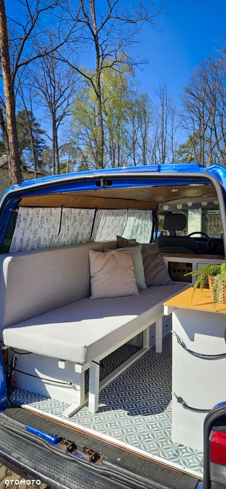 Volkswagen Transporter - 5