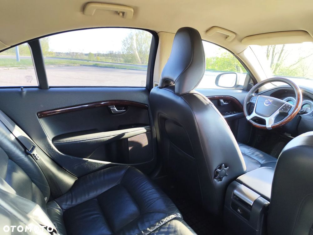 Volvo S80 - 9