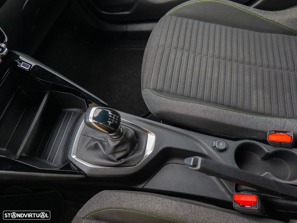 Peugeot 2008 1.2 PureTech Active Pack - 19