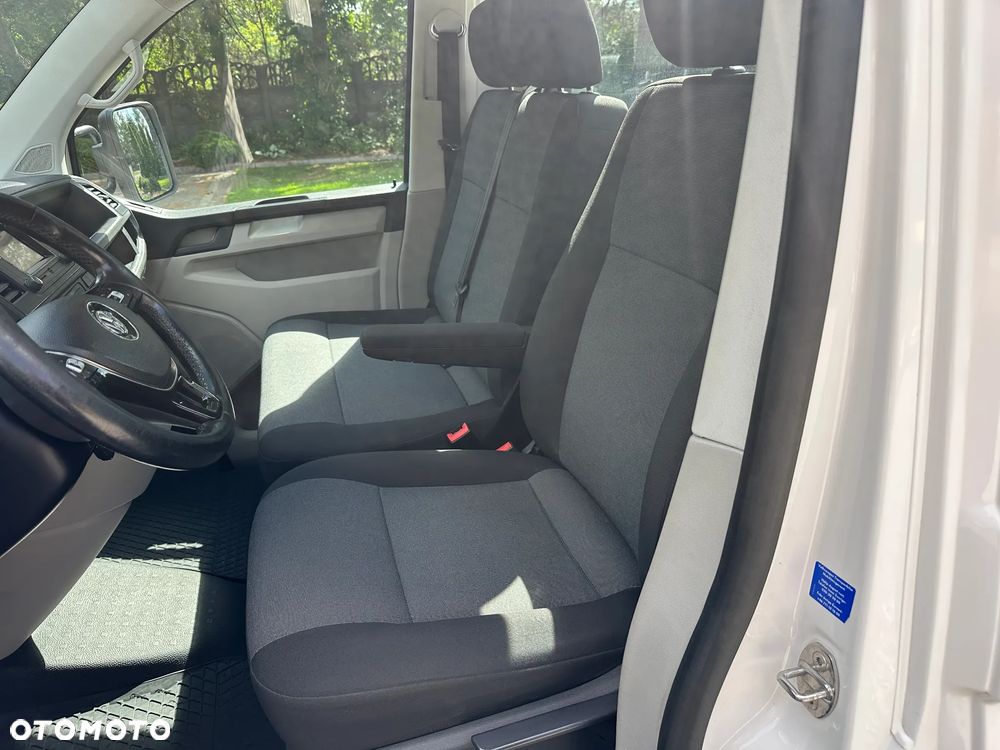 Volkswagen Transporter 2.0 TDI 140KM DSG - 9