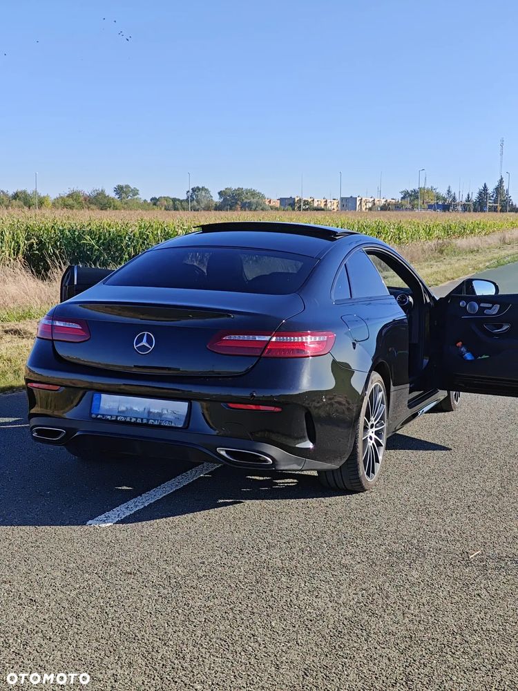 Mercedes-Benz Klasa E 200 4Matic Coupe 9G-TRONIC AMG Line - 7
