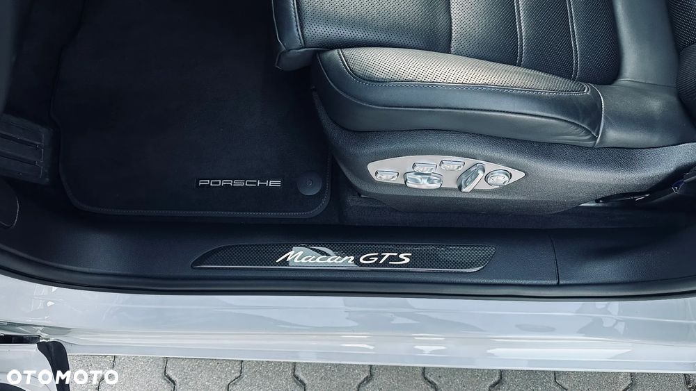Porsche Macan GTS PDK - 16