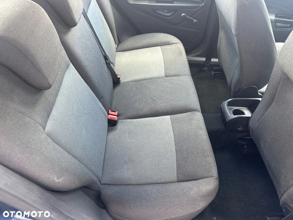 Ford Fiesta 1.5 TDCi Ambiente - 20