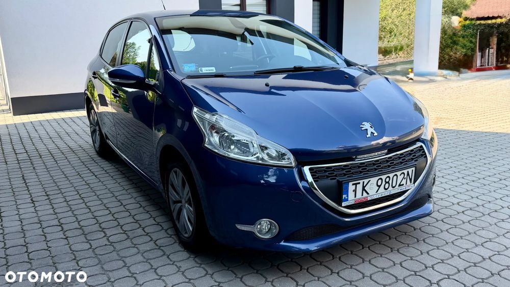 Peugeot 208 - 6