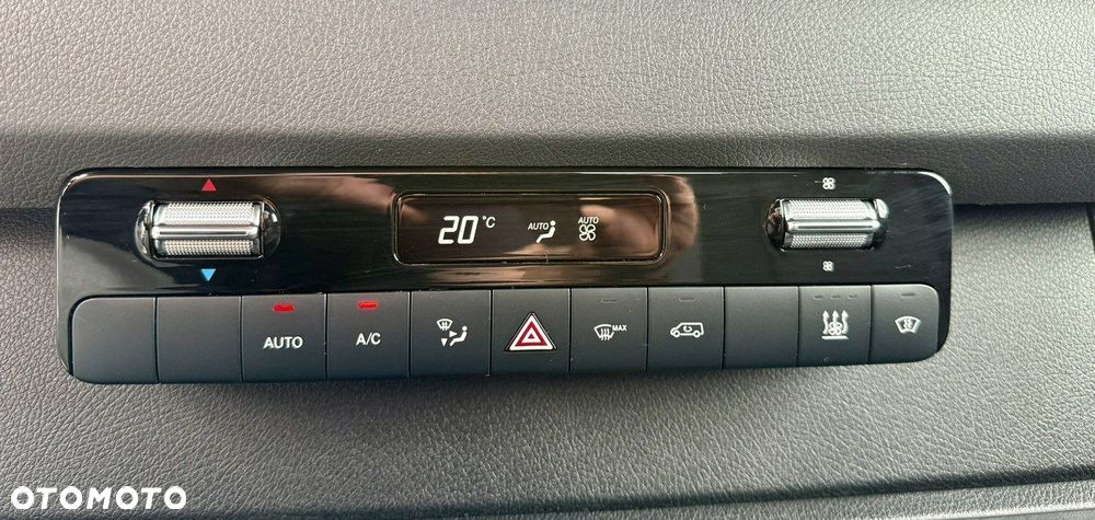 Mercedes-Benz Sprinter - 30