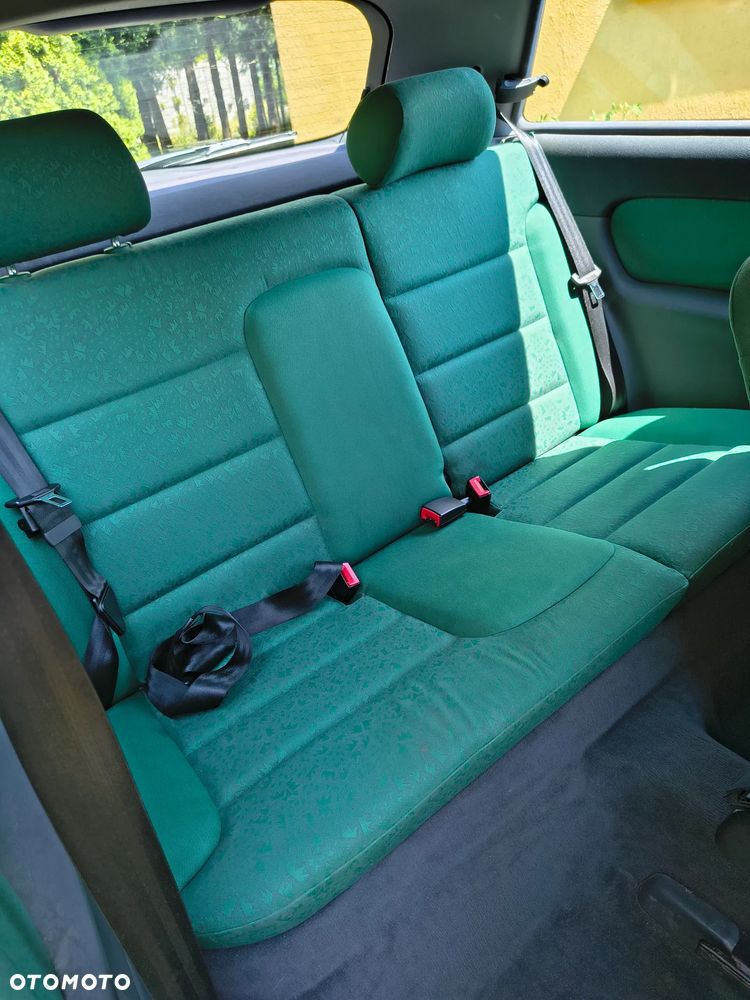 Audi A3 3-drzwiowe 1.6 Ambiente - 10