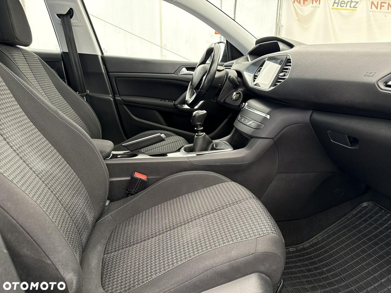 Peugeot 308 - 26