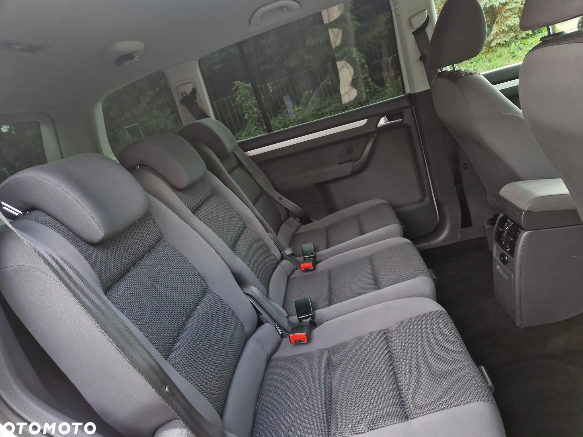 Volkswagen Touran 1.6 TDI DPF Comfortline - 8